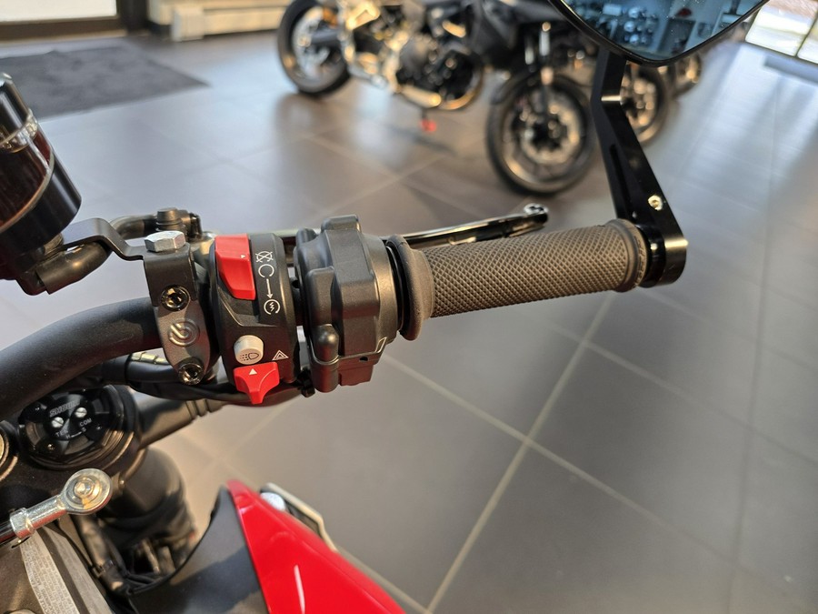2022 Ducati Streetfighter V2