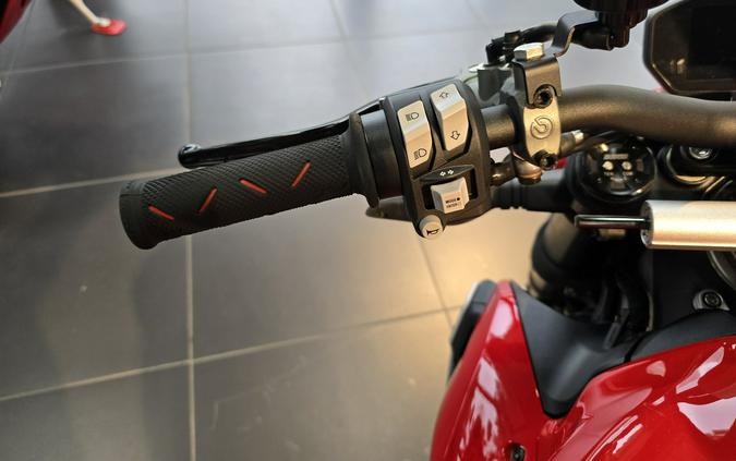 2022 Ducati Streetfighter V2