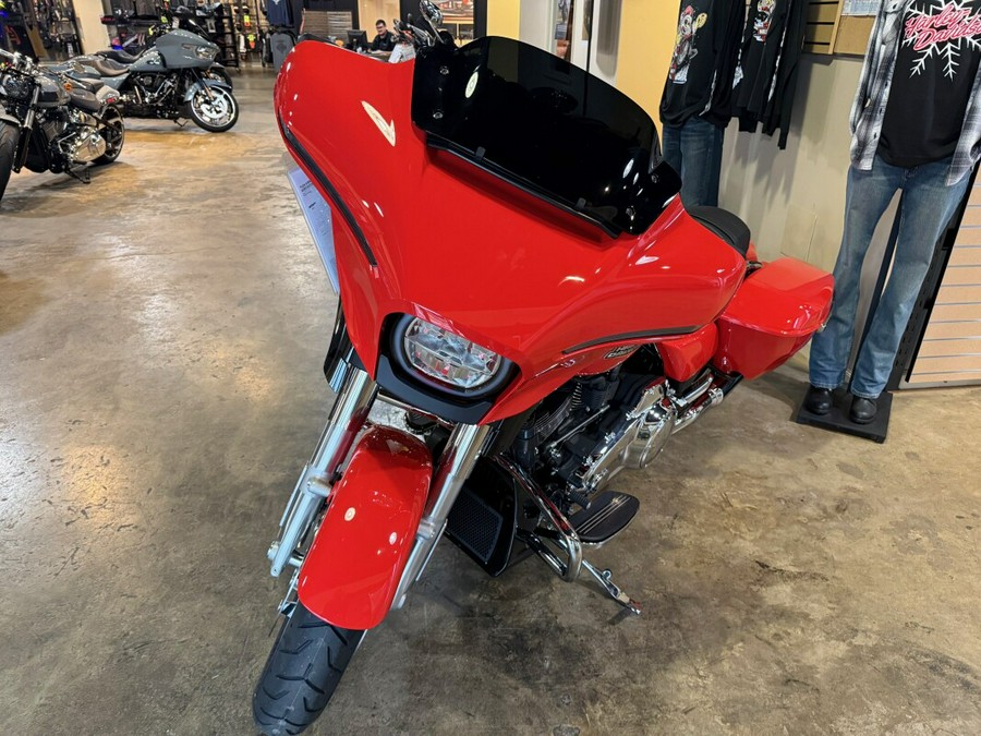 2026 Harley-Davidson Street Glide Blood Orange - Chrome