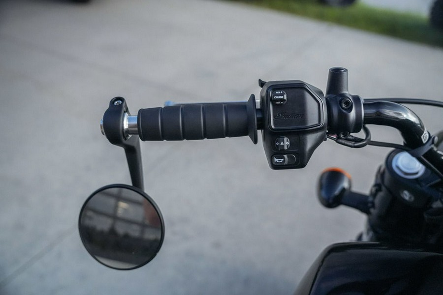 2025 Indian Motorcycle® Scout® Bobber Limited Black Smoke