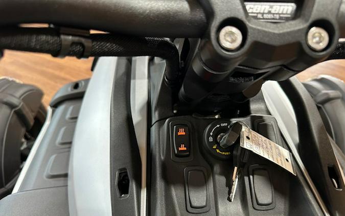 2025 Can-Am Canyon? XT