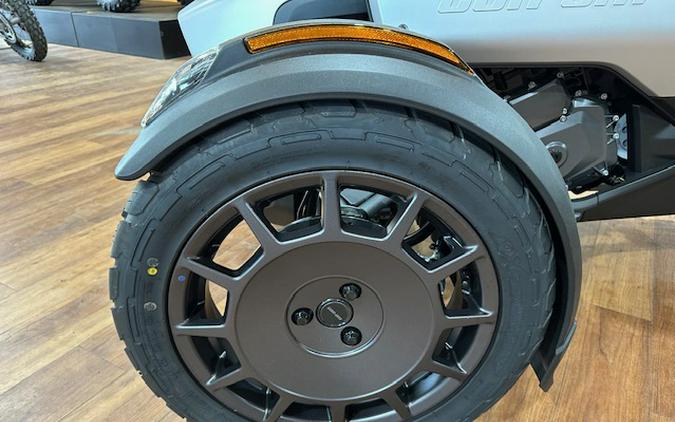 2025 Can-Am Canyon? XT