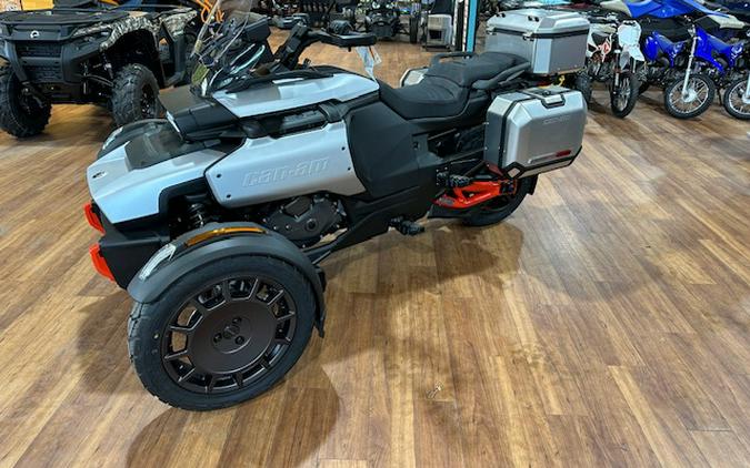 2025 Can-Am Canyon? XT
