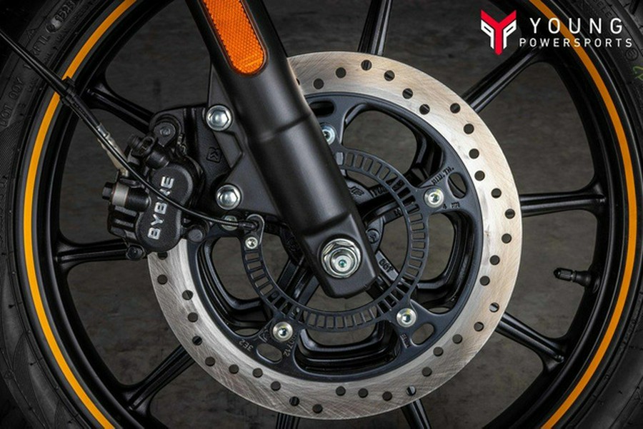 2024 Royal Enfield Meteor 350 Fireball Yellow