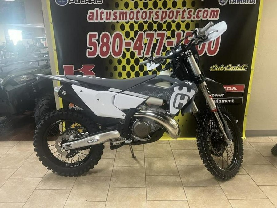 2024 Husqvarna® TE 300 Pro