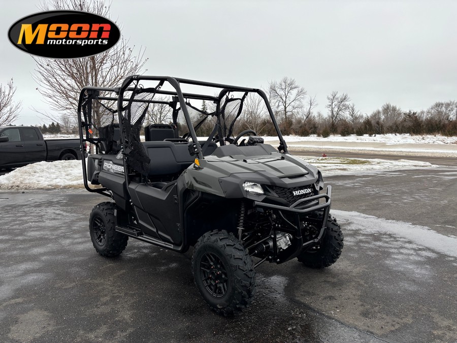 2026 Honda Pioneer 700-4 Deluxe