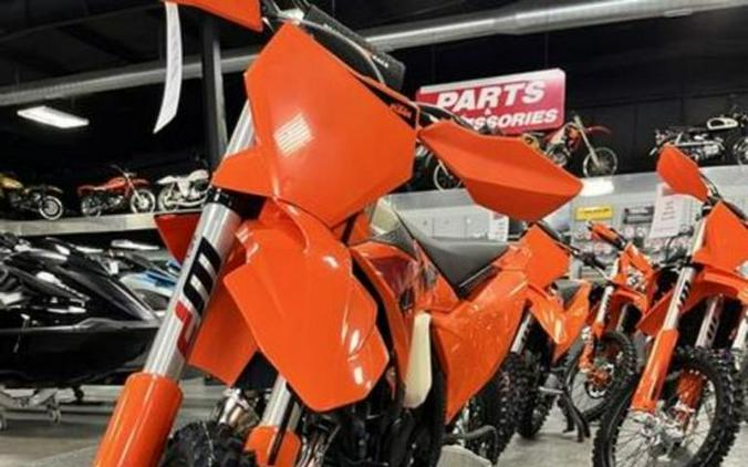 2025 KTM 125 XC