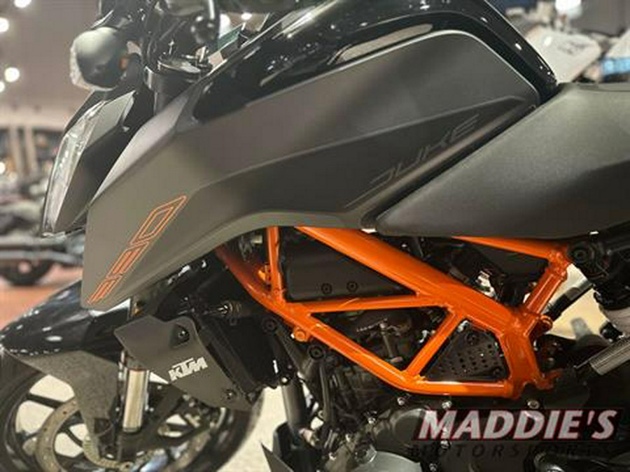 2023 KTM 390 Duke