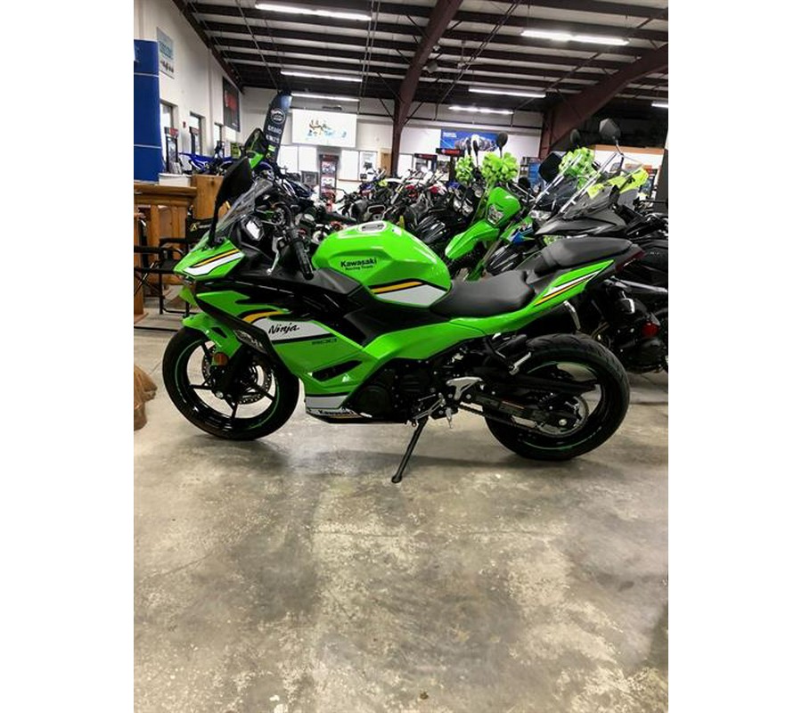 2025 Kawasaki Ninja® 500 KRT Edition