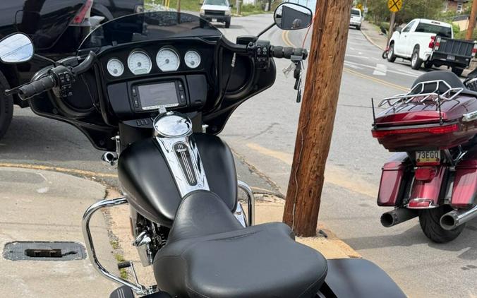 2017 Harley-Davidson Street Glide Special FLHXS