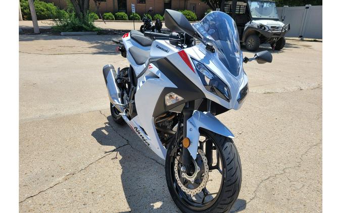 2026 EX300 NINJA 300 ABS - Kawasaki