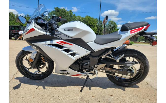 2026 EX300 NINJA 300 ABS - Kawasaki