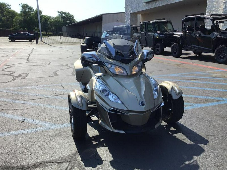 2017 Can-Am® Spyder® RT Limited 6-Speed Semi-Automatic (SE6)