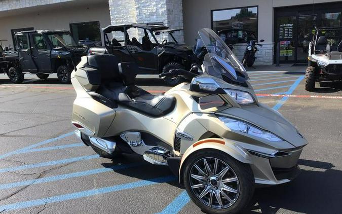 2017 Can-Am® Spyder® RT Limited 6-Speed Semi-Automatic (SE6)