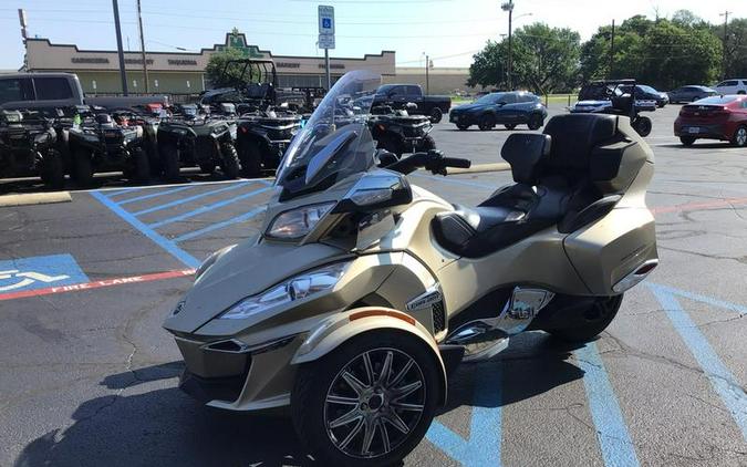 2017 Can-Am® Spyder® RT Limited 6-Speed Semi-Automatic (SE6)