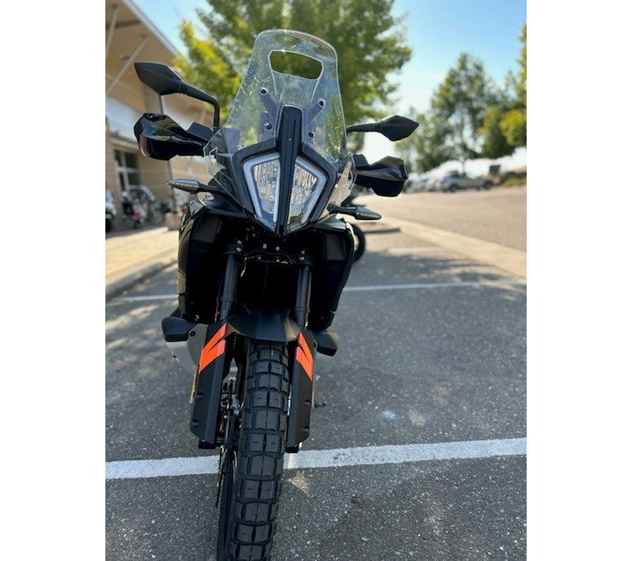 2024 KTM 790ADVENTURE