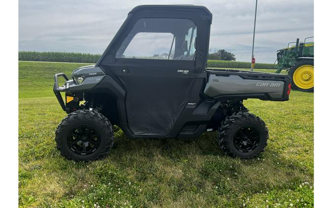 2023 Can-Am Defender XT HD10