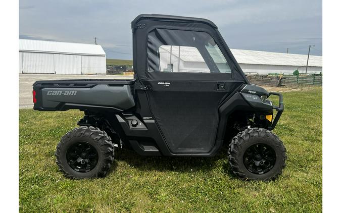 2023 Can-Am Defender XT HD10