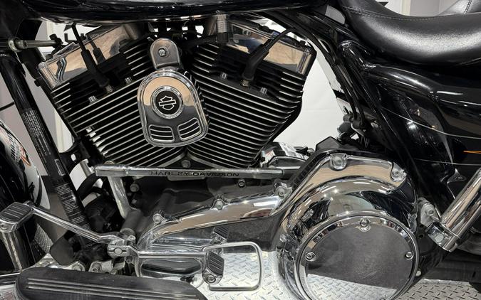 FLHXS 2014 Street Glide Special