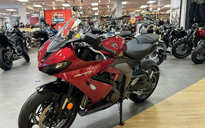 2025 Triumph Daytona 660 Carnival Red/Sapphire Black