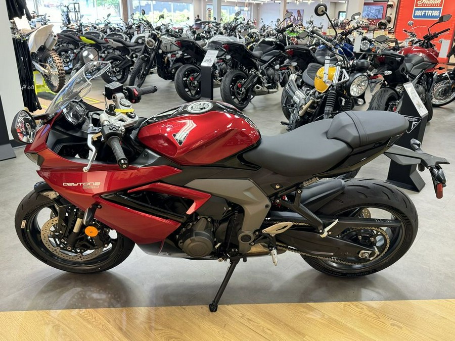 2025 Triumph Daytona 660 Carnival Red/Sapphire Black