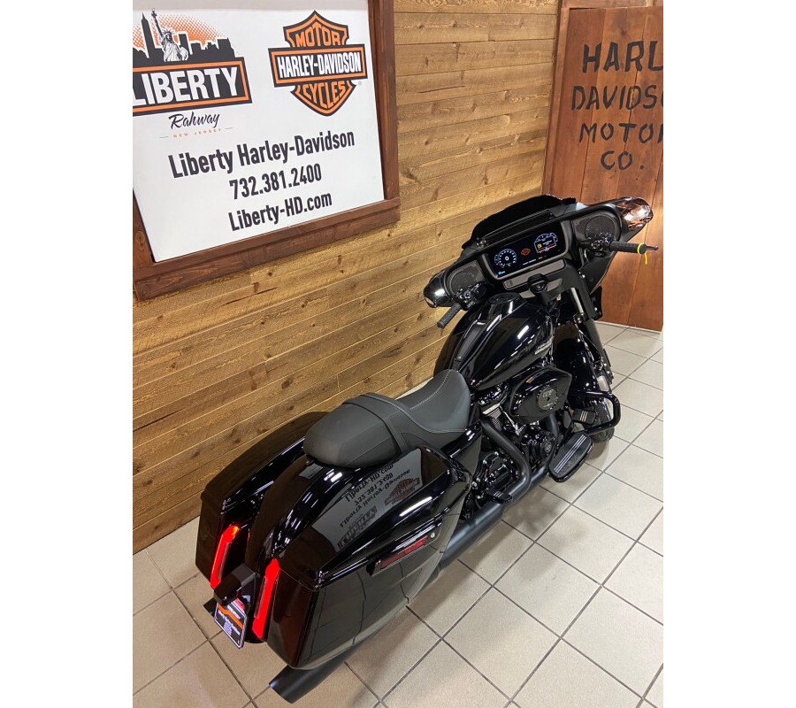 2024 Harley-Davidson® Street Glide® Vivid Black FLHX