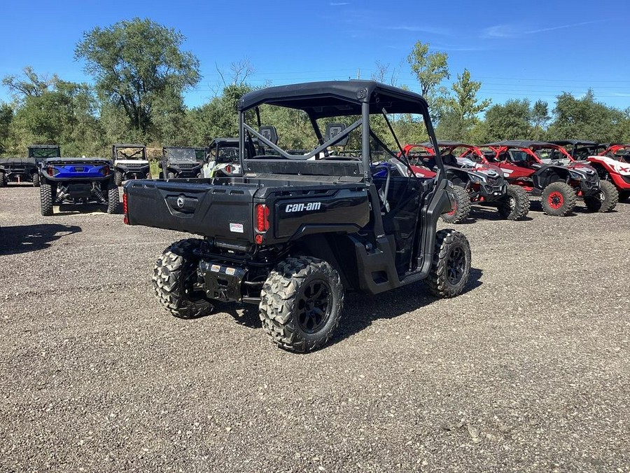 2025 Can-Am™ Defender XT HD9