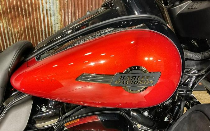 2025 Harley-Davidson® FLHTCUTG - Tri Glide® Ultra