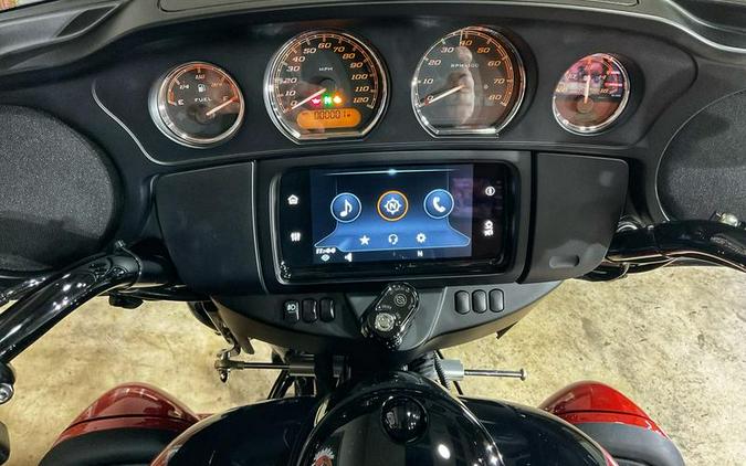 2025 Harley-Davidson® FLHTCUTG - Tri Glide® Ultra