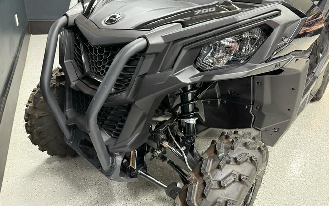 2025 Can-Am Maverick Trail DPS 700