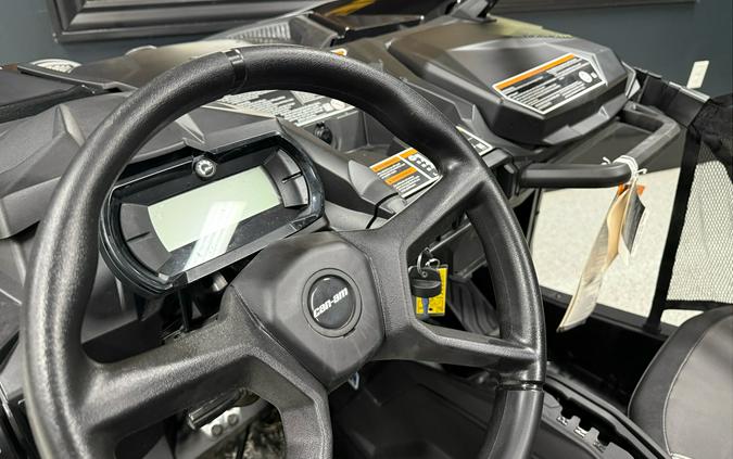 2025 Can-Am Maverick Trail DPS 700