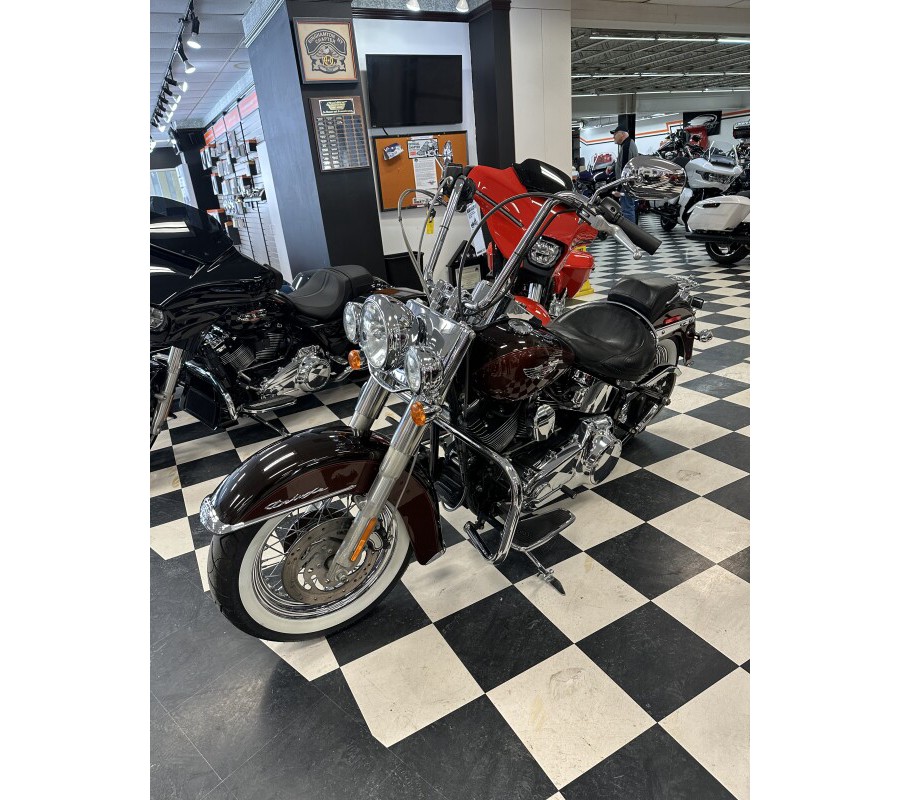 2011 Harley-Davidson® Softail® Deluxe Two-Tone Light Candy Root Beer/Dark Candy Root Beer