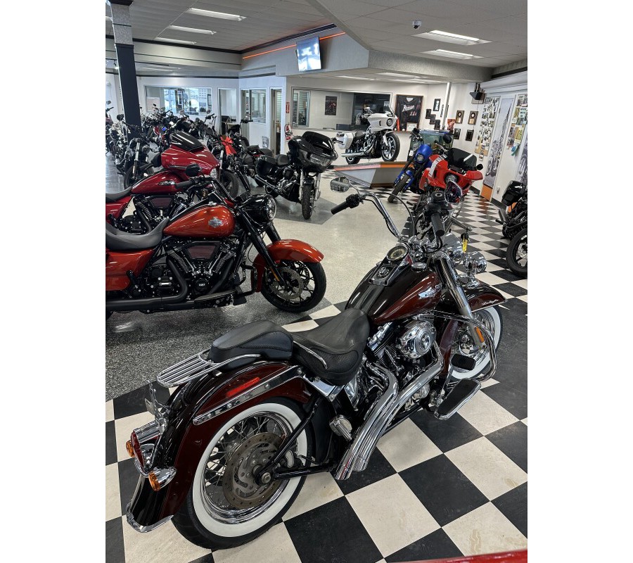 2011 Harley-Davidson® Softail® Deluxe Two-Tone Light Candy Root Beer/Dark Candy Root Beer