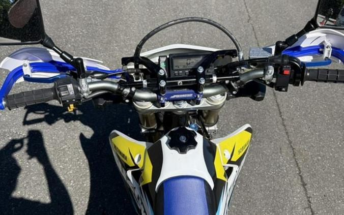 2020 Suzuki DR-Z 400SM Base