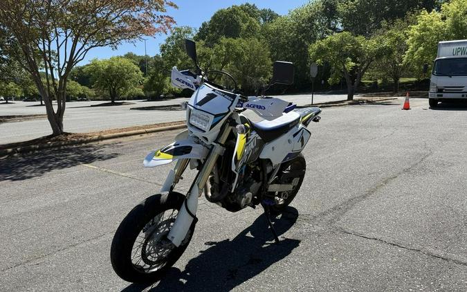 2020 Suzuki DR-Z 400SM Base