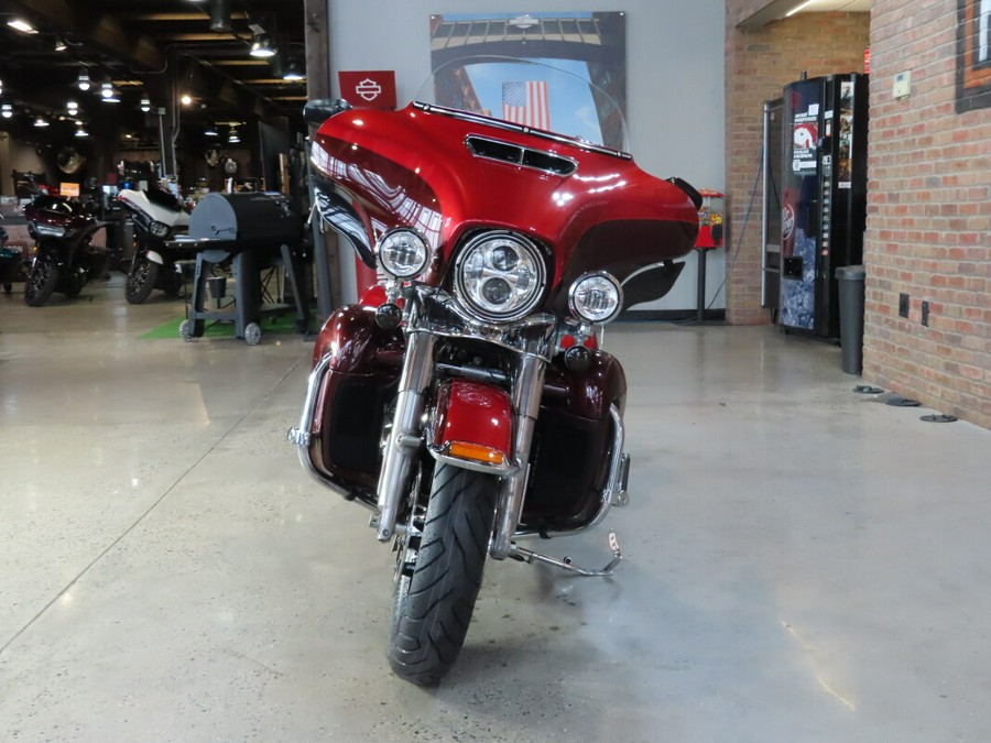 2019 Harley-Davidson® FLHTKL Ultra Limited Low