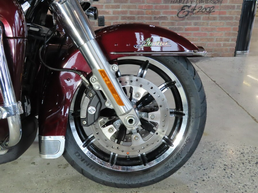2019 Harley-Davidson® FLHTKL Ultra Limited Low