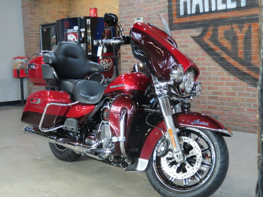 2019 Harley-Davidson® FLHTKL Ultra Limited Low