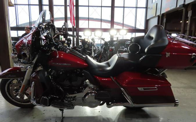 2019 Harley-Davidson® FLHTKL Ultra Limited Low
