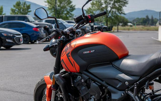 2023 Triumph Trident 660 Matte Baja Orange / Matte Storm Grey