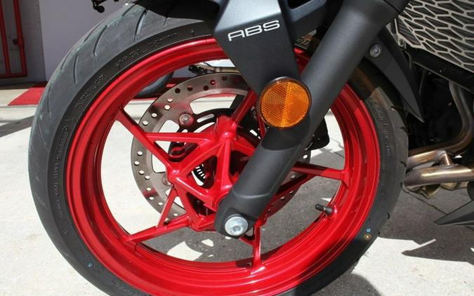 2025 Kawasaki Z500 SE ABS