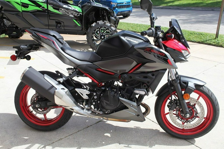 2025 Kawasaki Z500 SE ABS