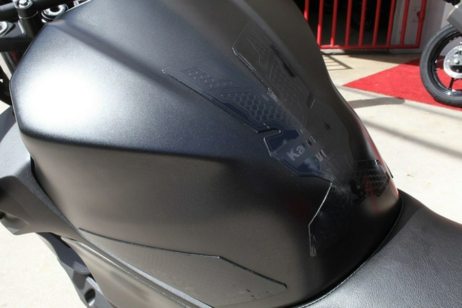 2025 Kawasaki Z500 SE ABS