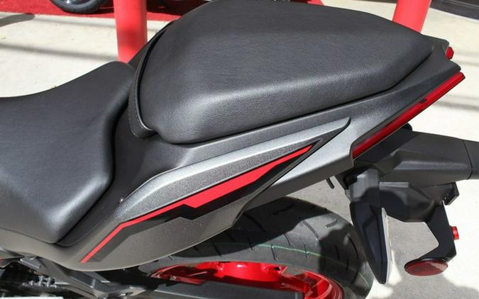 2025 Kawasaki Z500 SE ABS