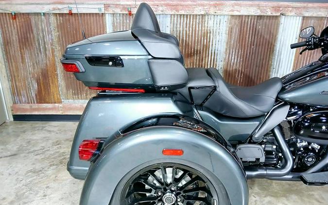 2025 Harley-Davidson® FLHTCUTG - Tri Glide® Ultra