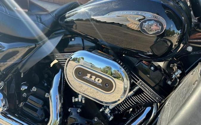 2013 Harley-Davidson® FLHTCUSE8 - CVO™ Ultra Classic® Electra Glide® 110th Anniversary Edition