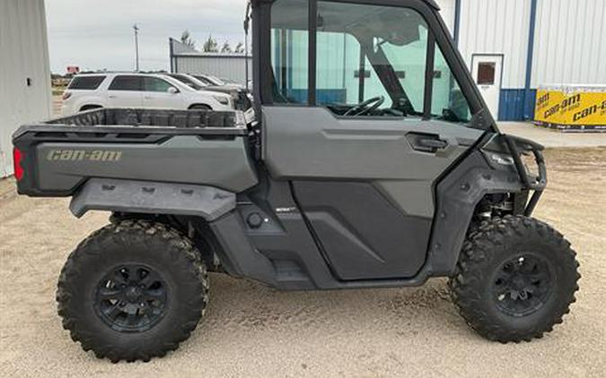 2023 Can-Am Defender Limited