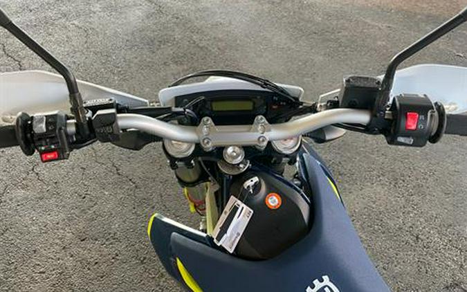 2023 Husqvarna 701 Enduro