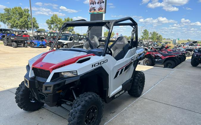 2023 Polaris Industries GENERAL 1000 Sport White Lightning