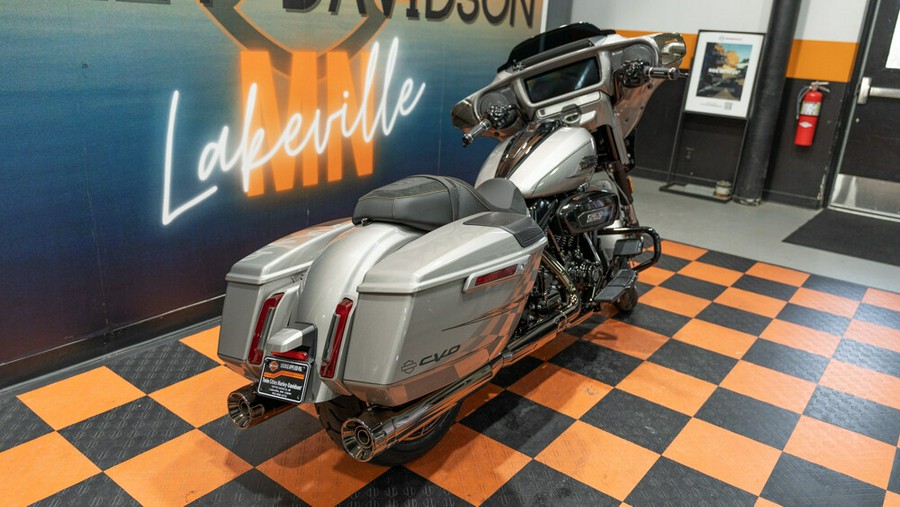 2023 Harley-Davidson CVO Street Glide Grand American Touring FLHXSE